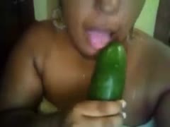 Fat Colombian nympho bonks her thick fur pie with cucumber 